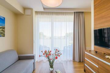 Фото номера Apartment with bedroom alcove Апартаменты Apartamenty NCNK Marina г. Конты-Рыбацке 8