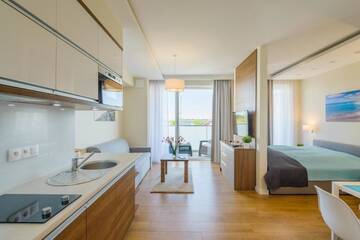 Фото номера Apartment with bedroom alcove Апартаменты Apartamenty NCNK Marina г. Конты-Рыбацке 7